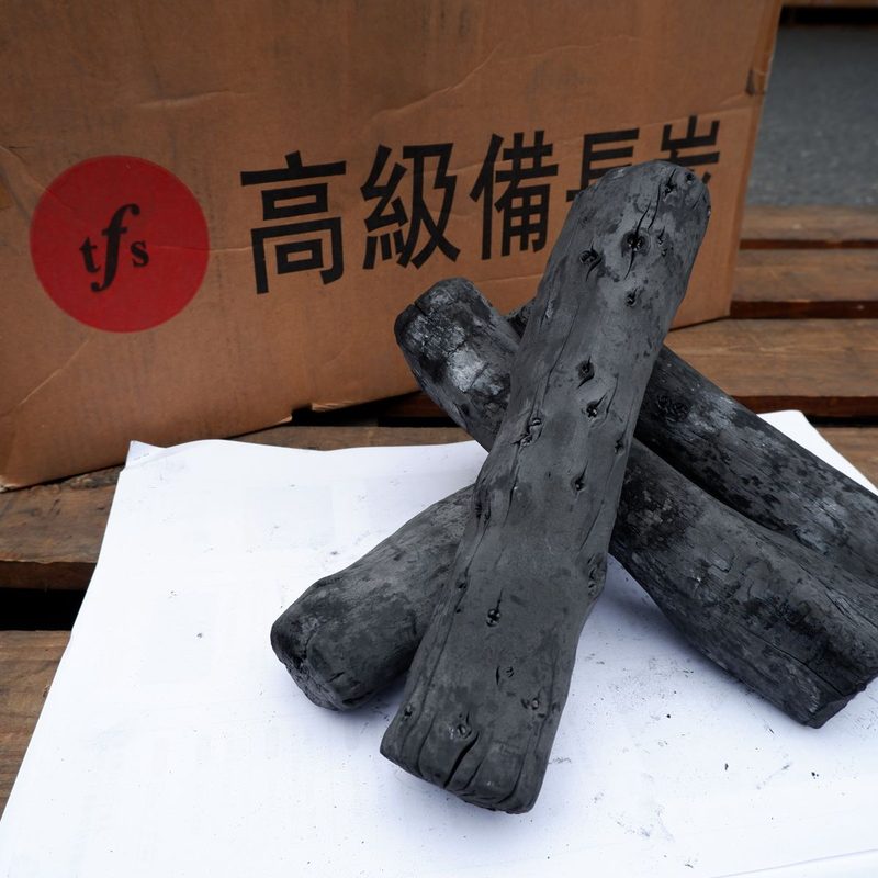 ラオス備長炭 太丸  直径 約4.5cm〜6cm 2箱×15kg