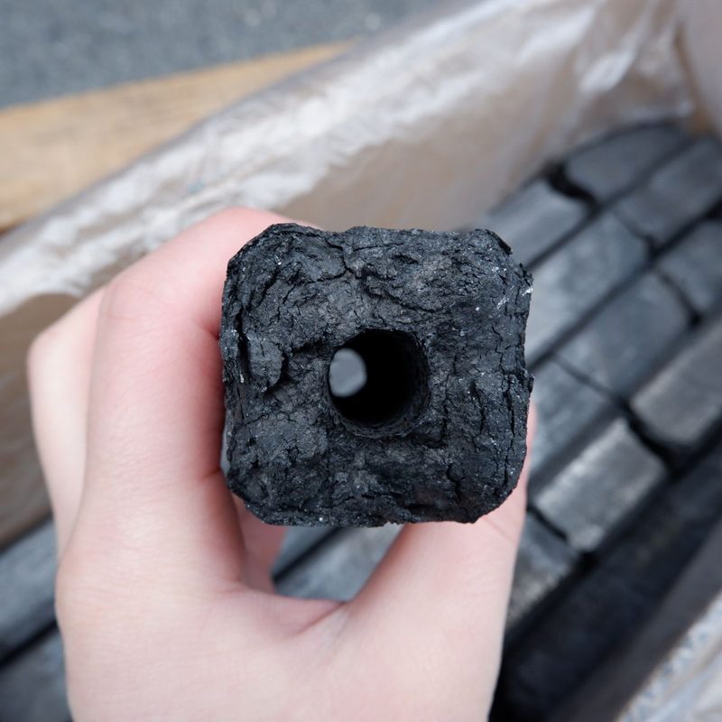 特価品！中国産 松葉オガ炭備長炭 10kg×4箱